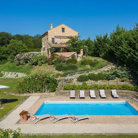 Villa Casa Felice 11 *